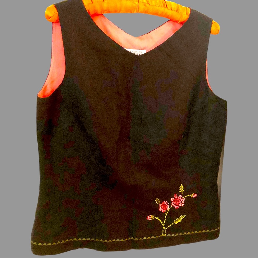 Gorgeous Black Sleeveless Linen Embroidered Top with Peach Satin Lining Size 8